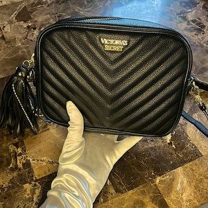 Victoria’s Secret Crossbody/belt bag